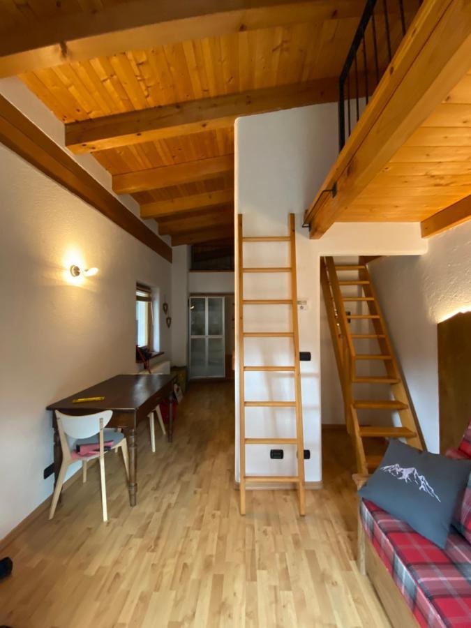 La Guida E L'Architetto Daire Saint-Rhemy-En-Bosses Dış mekan fotoğraf